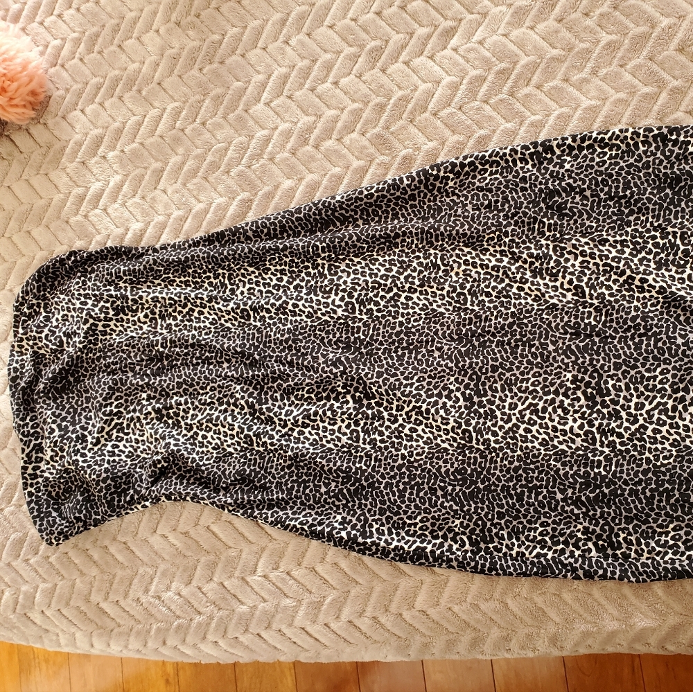 Very cute leopard print party dress